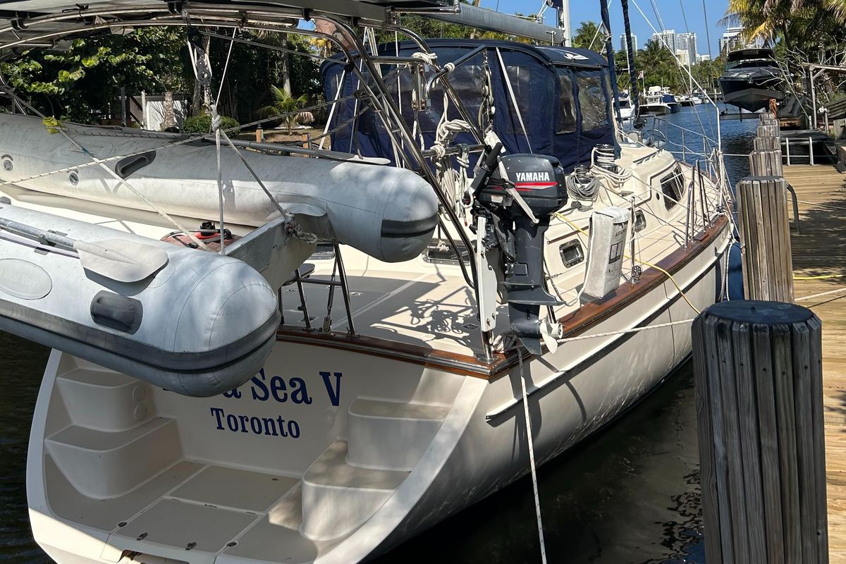 2003 Island Packet 51 