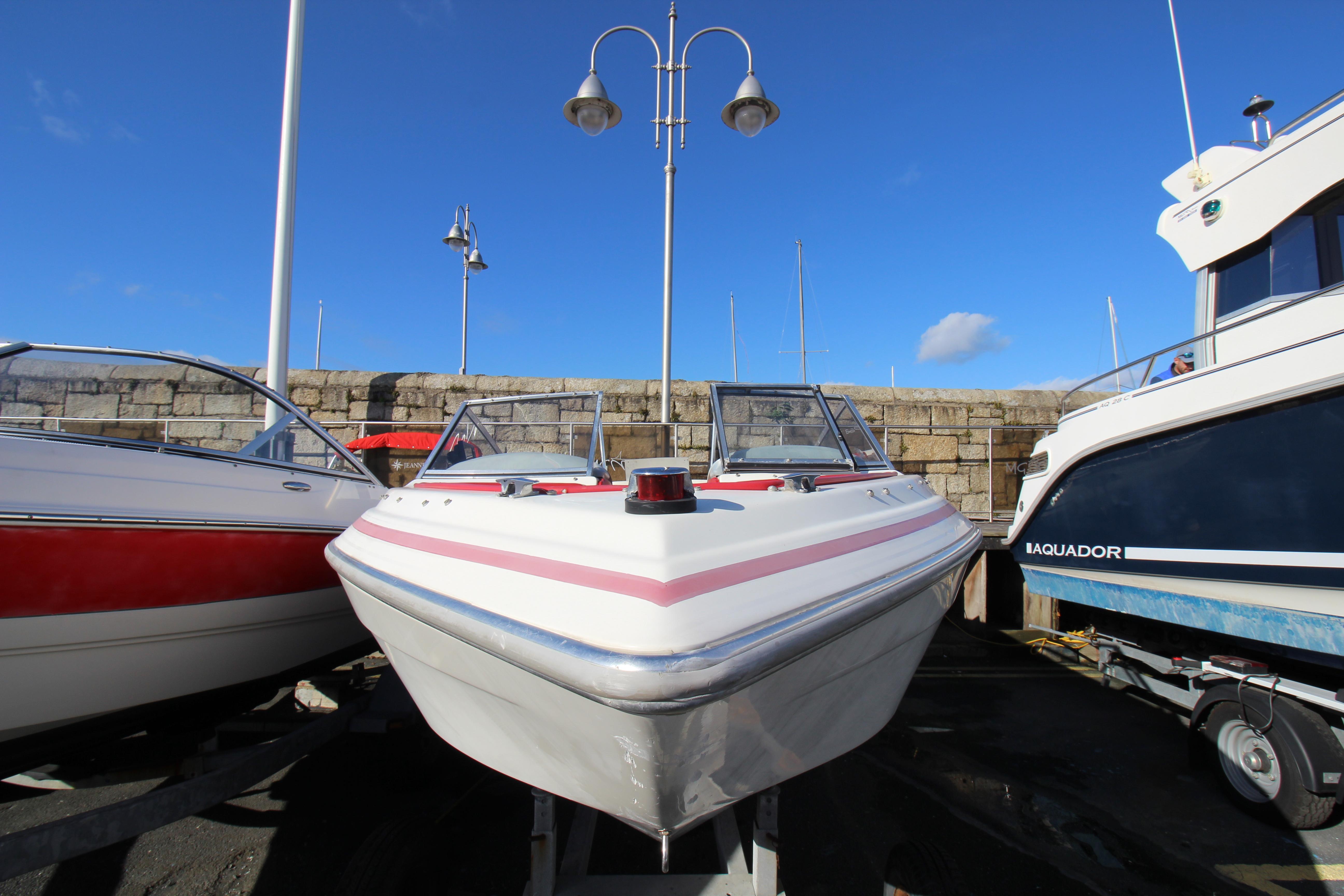1997 Glastron 1700