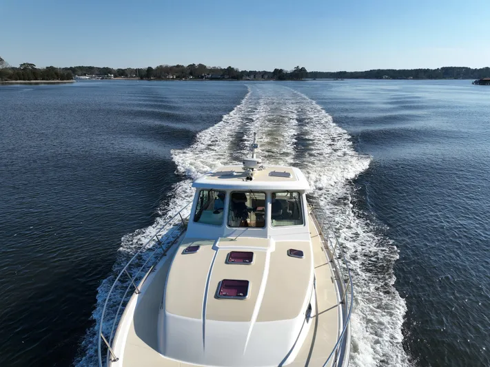 Ocean Breeze Yacht Photos Pics 