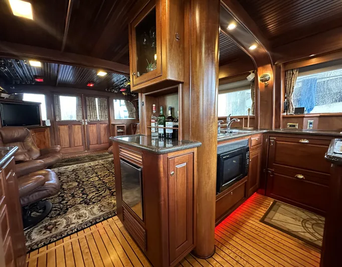 Liberty Belle Yacht Photos Pics 