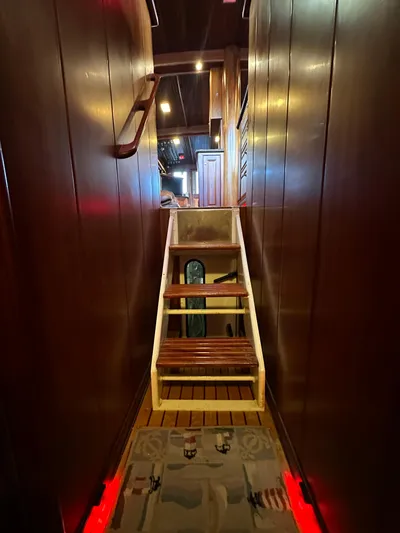 Liberty Belle Yacht Photos Pics 