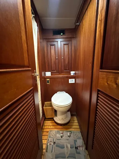 Liberty Belle Yacht Photos Pics 