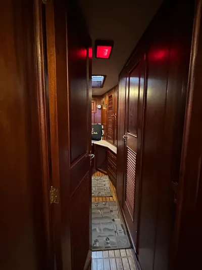 Liberty Belle Yacht Photos Pics 