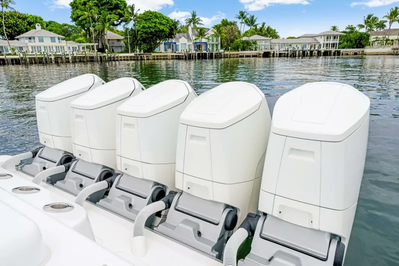  Yacht Photos Pics 2026 Hcb 56 Suenos Gix - Image 10