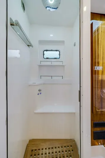  Yacht Photos Pics 2026 Hcb 56 Suenos Gix - Image 60