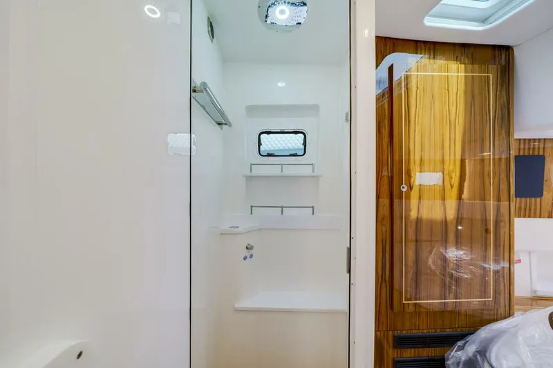  Yacht Photos Pics 2026 Hcb 56 Suenos Gix - Image 58