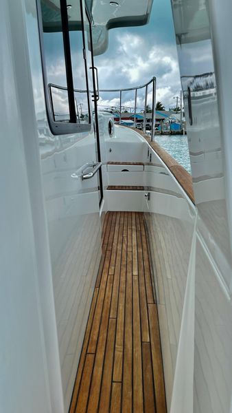 2020 Beneteau Swift Trawler 44