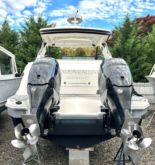 4743jg Yacht Photos Pics 2021 Sea Ray 320 Sundancer boat with twin outboard engines, Greenwich, CT.