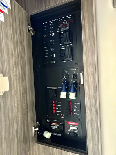 4743jg Yacht Photos Pics Electrical control panel on a 2021 Sea Ray 320 Sundancer boat.