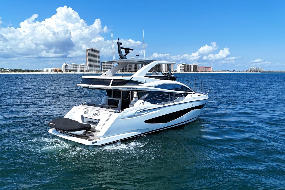 2022 Pearl 62 