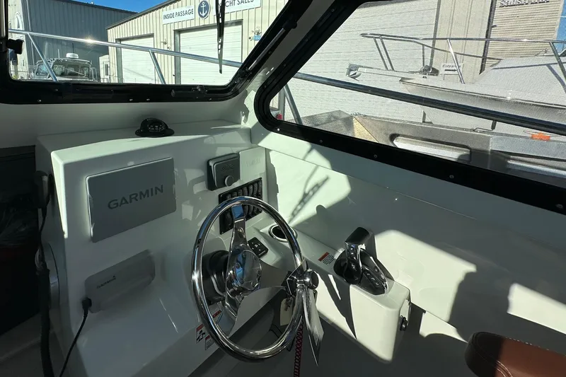  Yacht Photos Pics Interior of 2026 Parker 227 Explorer boat with Garmin navigation system.