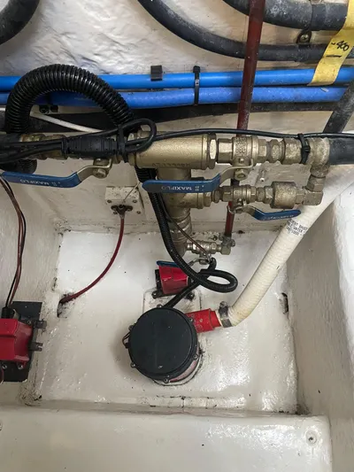 Llc Owned !!! Yacht Photos Pics 