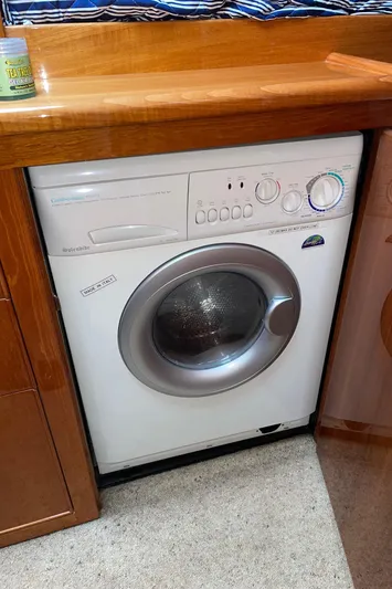 Llc Owned !!! Yacht Photos Pics 