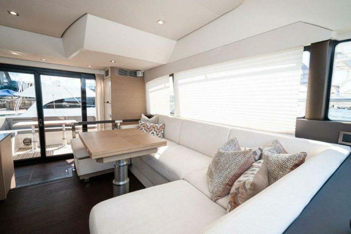 2017 Prestige 46 