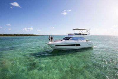 Yacht