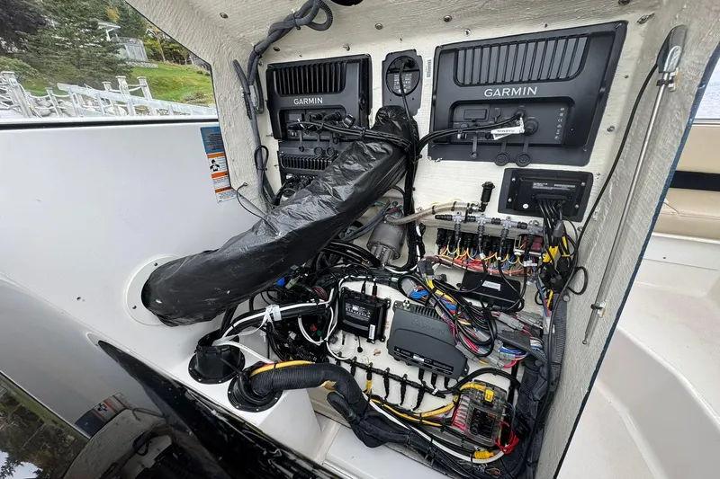  Yacht Photos Pics 2018 Pursuit OS 325 Offshore boat electronics with Garmin systems and wiring.