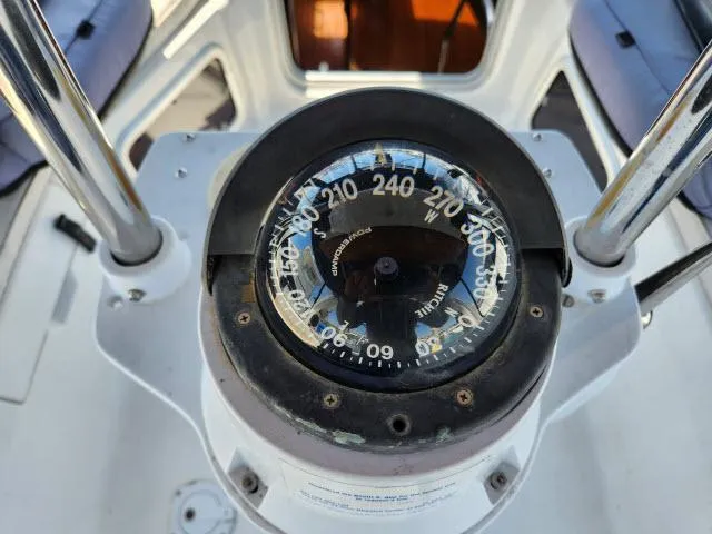 Plan B Yacht Photos Pics Compass on 1998 Hunter 450 Passage sailboat, showing navigation details.