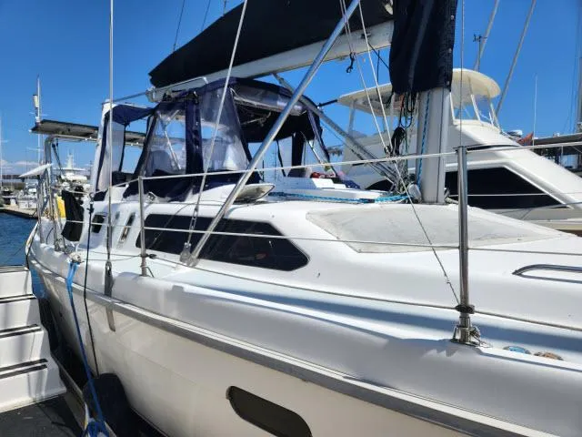 Plan B Yacht Photos Pics 