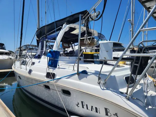 Plan B Yacht Photos Pics 