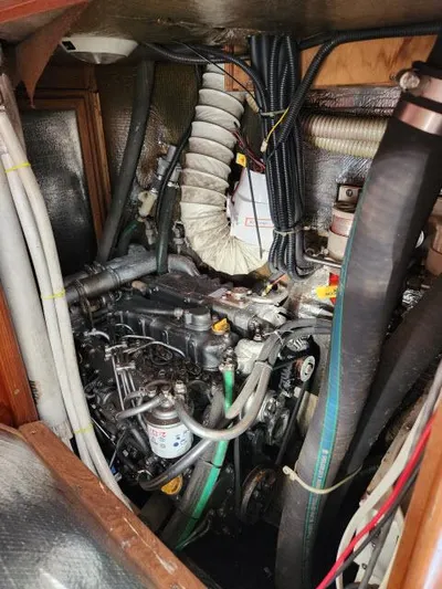 Plan B Yacht Photos Pics 