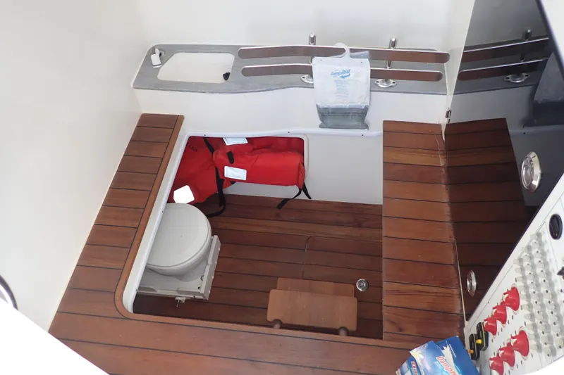 Plumb Crazy Yacht Photos Pics Contender 44 PLUMB CRAZY - Head Compartment