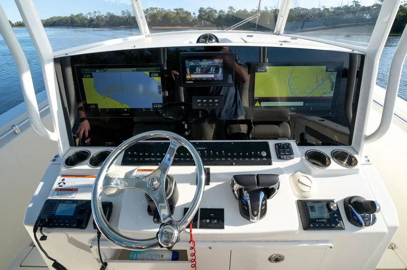 Nauti Builder Yacht Photos Pics 