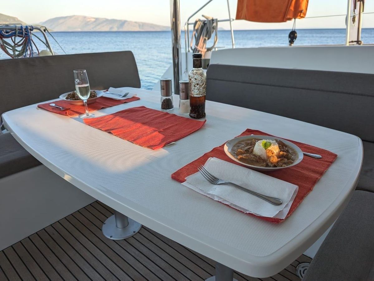 2014 Lagoon 45 