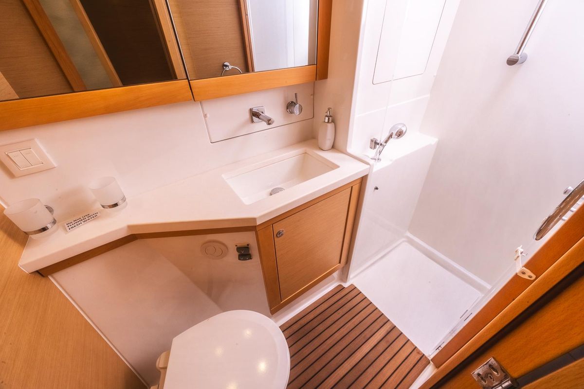 2014 Lagoon 45 