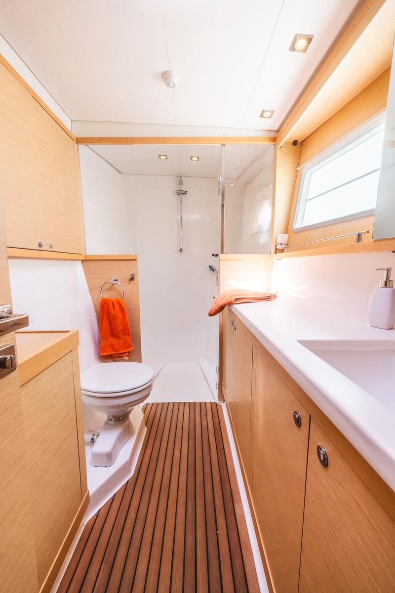 2014 Lagoon 45 