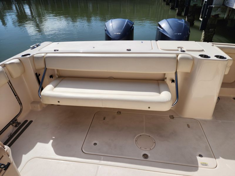 2016 Grady-White Freedom 335