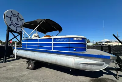 Lexington 321 CRUISE