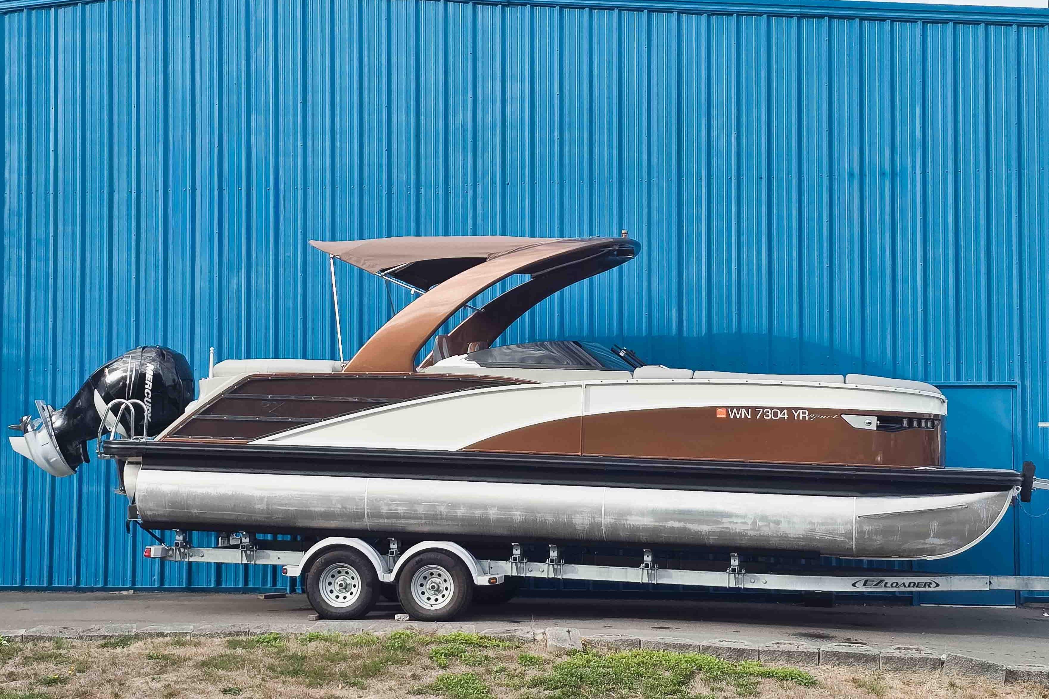 Bennington RX 25 FBWAST