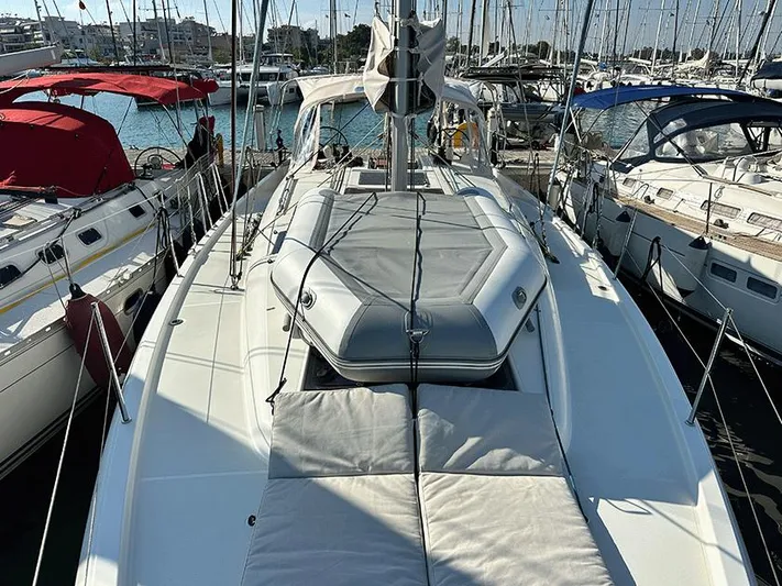 Yacht Photos Pics Jeanneau Sun Odyssey 440 2018