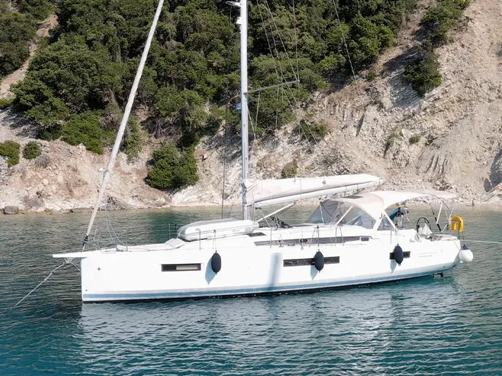  Yacht Photos Pics Jeanneau Sun Odyssey 440 2018