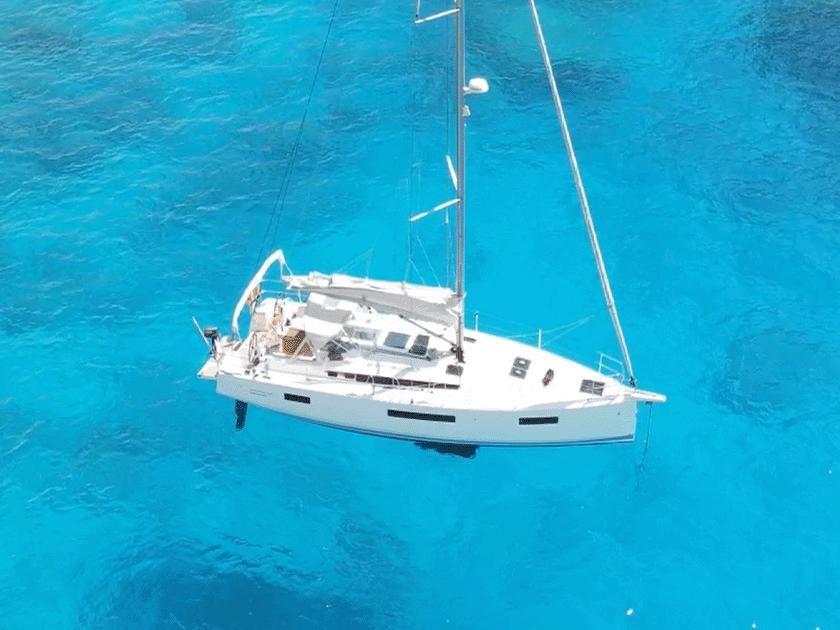 2018 Jeanneau 43 