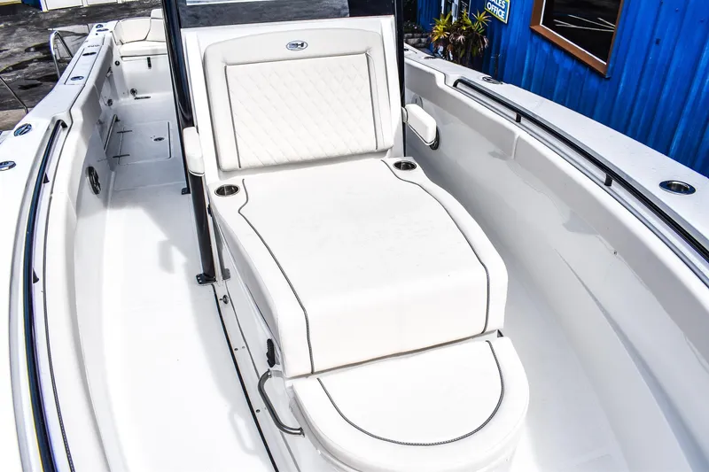  Yacht Photos Pics 2026 Sea Hunt Ultra 285 Coffin Box boat interior with white seating and sleek design.