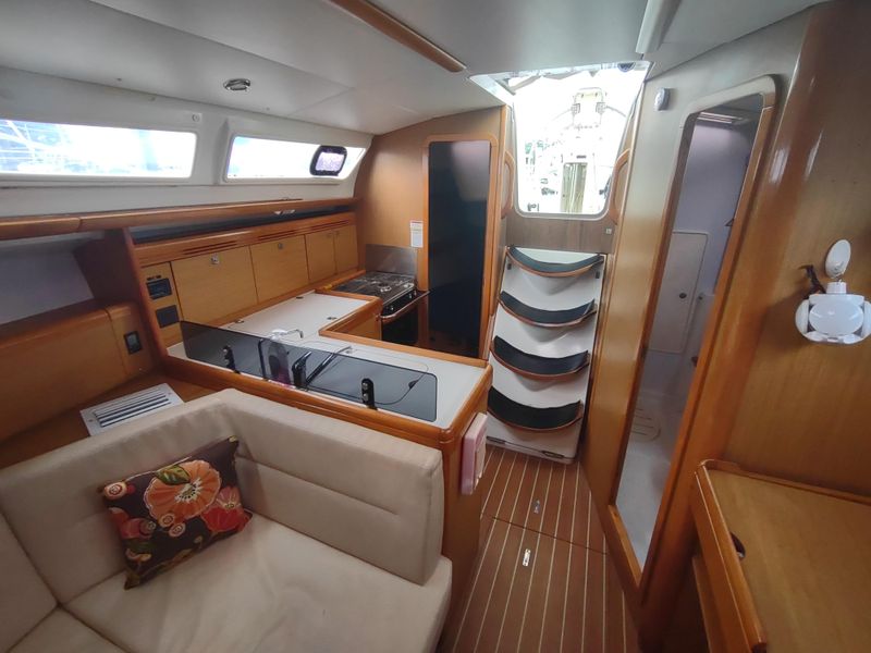 2009 Jeanneau Sun Odyssey 36i