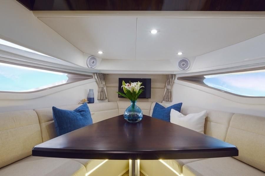 2020 Sea Ray Sundancer 320
