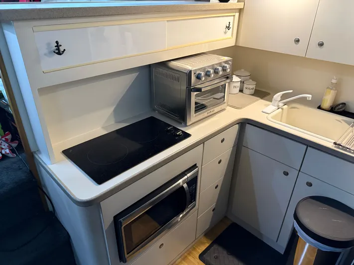 Anna Christine Yacht Photos Pics 