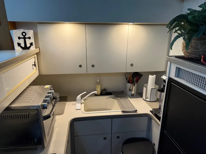 Anna Christine Yacht Photos Pics 