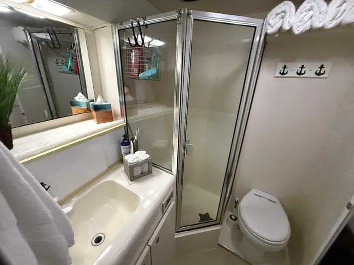 Anna Christine Yacht Photos Pics 