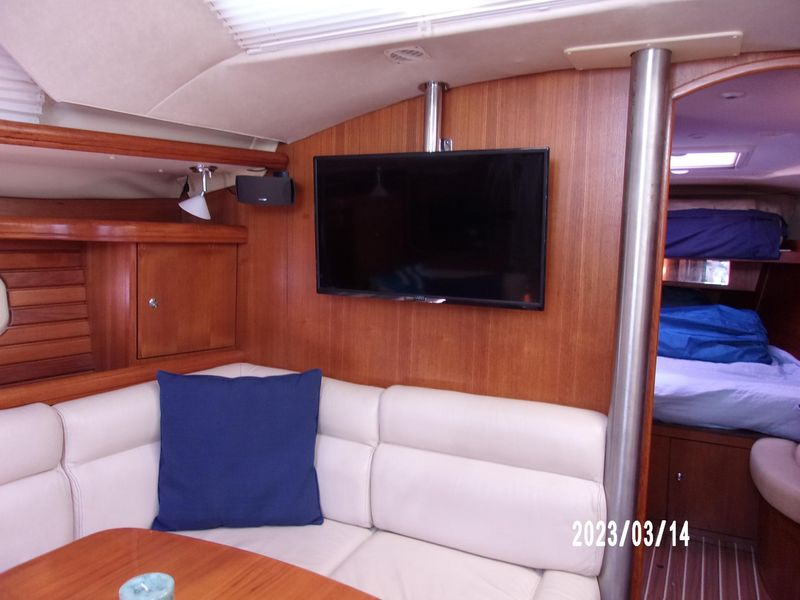 2006 Hunter Center Cockpit