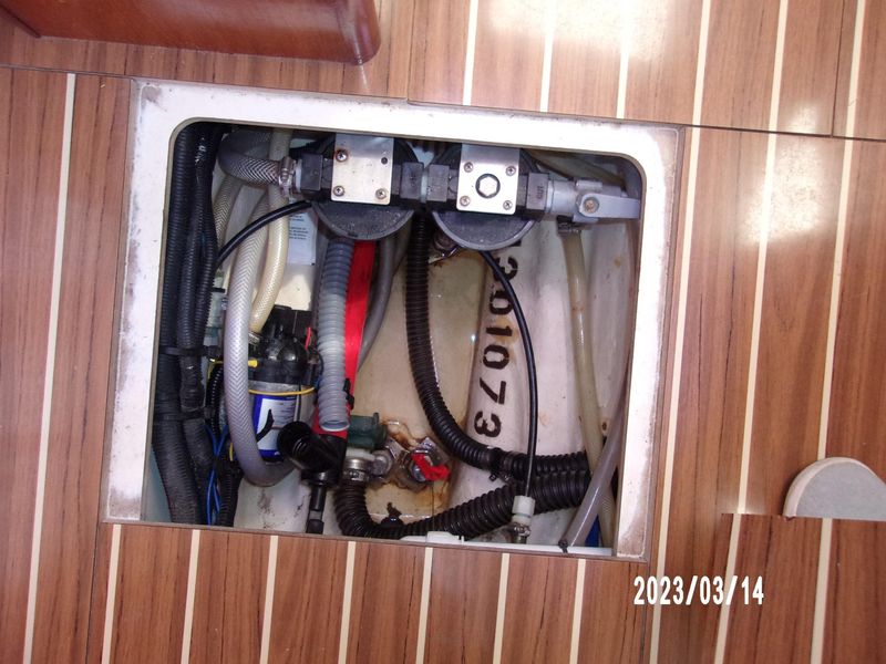 2006 Hunter Center Cockpit
