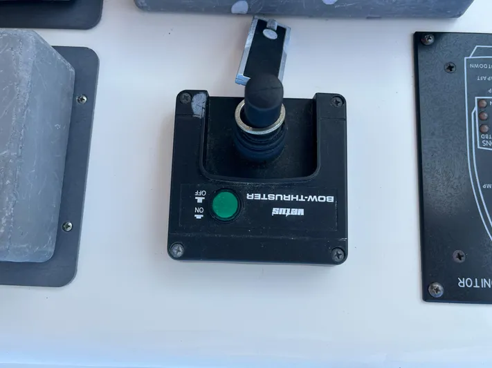  Yacht Photos Pics Bow thruster control on a 1997 Sea Ray 420 Aft Cabin yacht.