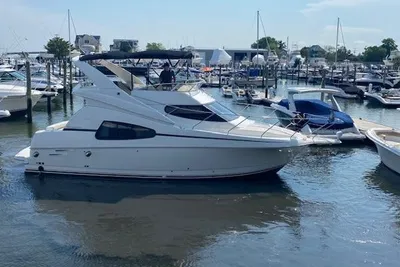 Silverton 330 Sport Bridge