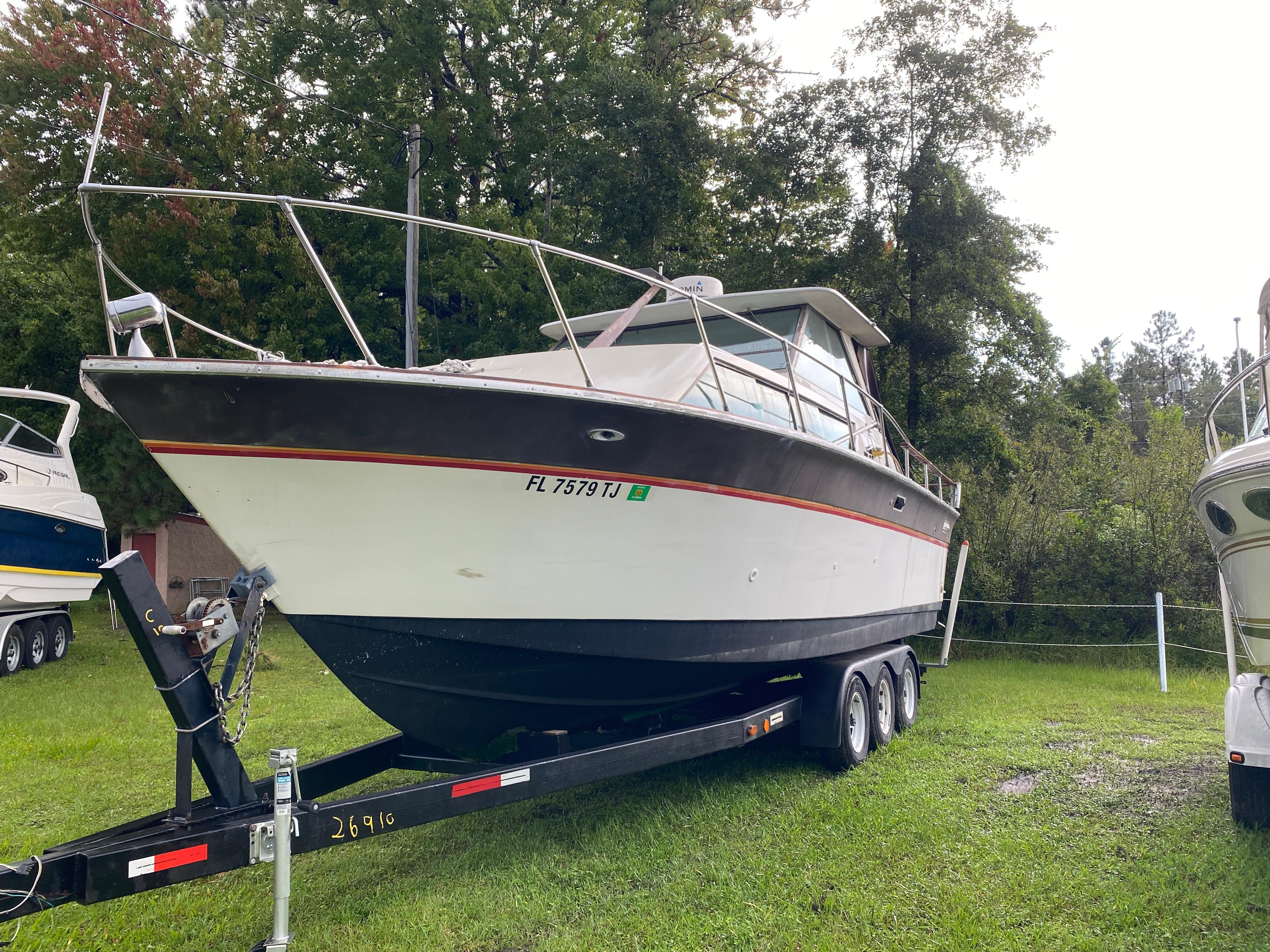 Slickcraft 28 CRUISER