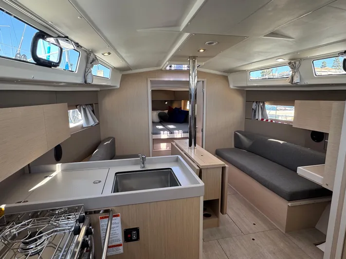 Wright By The Sea Yacht Photos Pics 