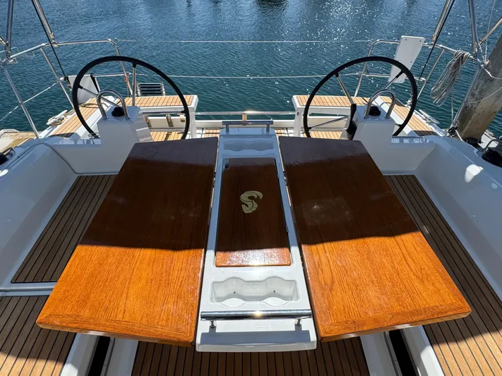 Wright By The Sea Yacht Photos Pics 