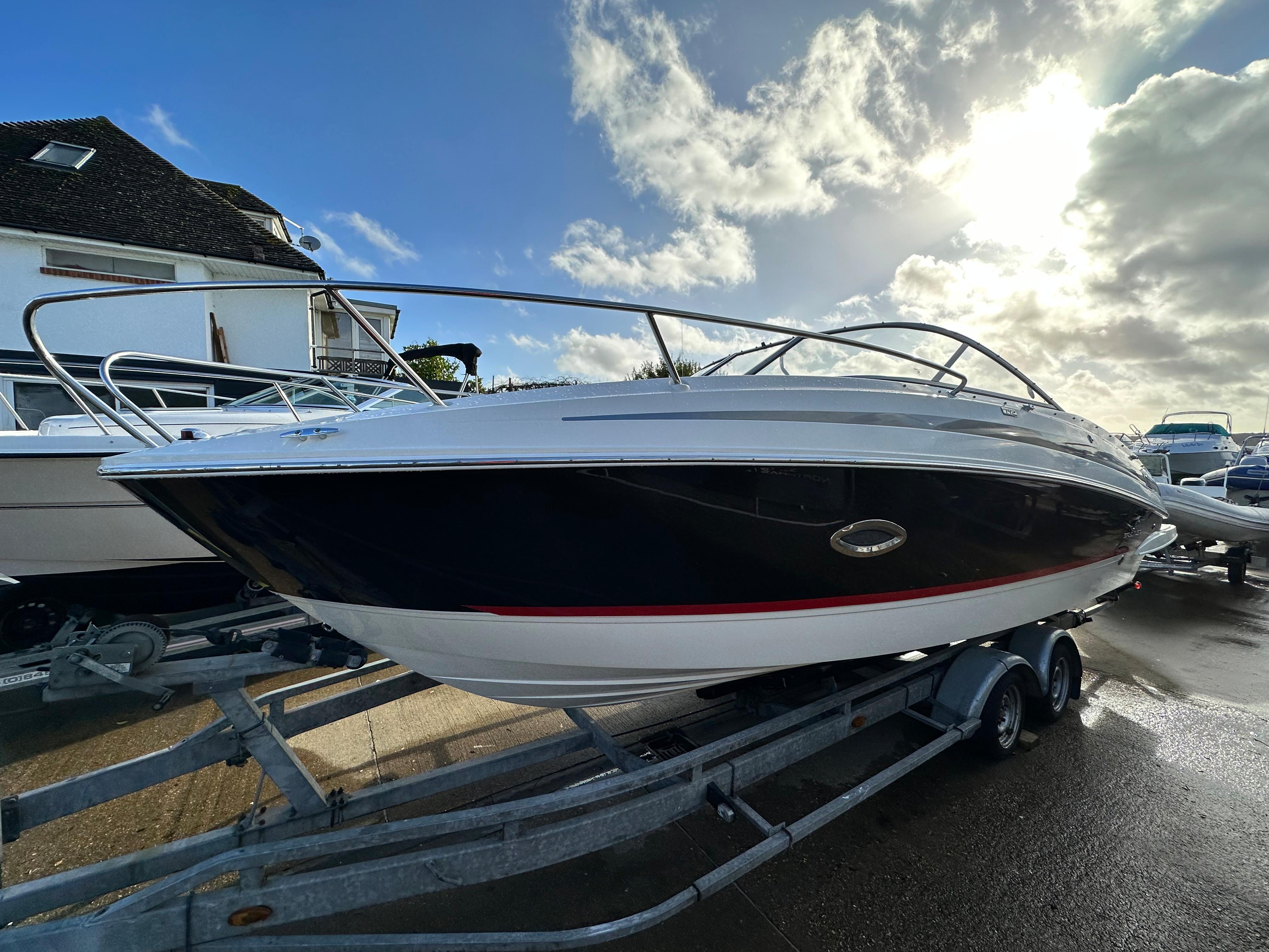 2017 Bayliner 742 Cu Cuddy Cabin For Sale Yachtworld 