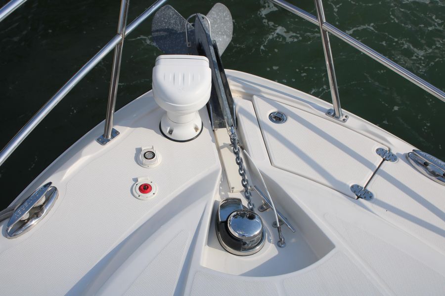 2014 Monterey 320 Sport Yacht